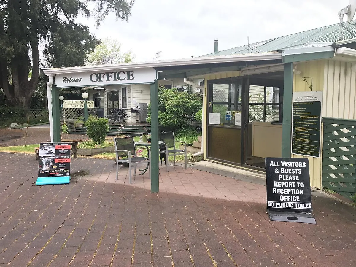 Golden Springs Motel, Holiday Park New Zealand