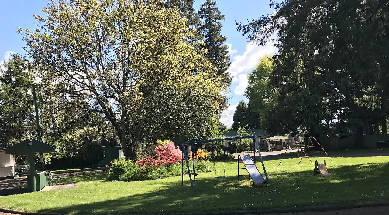 Golden Springs Motel, Holiday Park Motel Rotorua